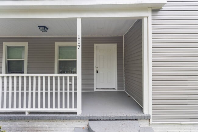 Building Photo - Welcome to this Beautiful Home nestled in the heart of Sumter, SC.