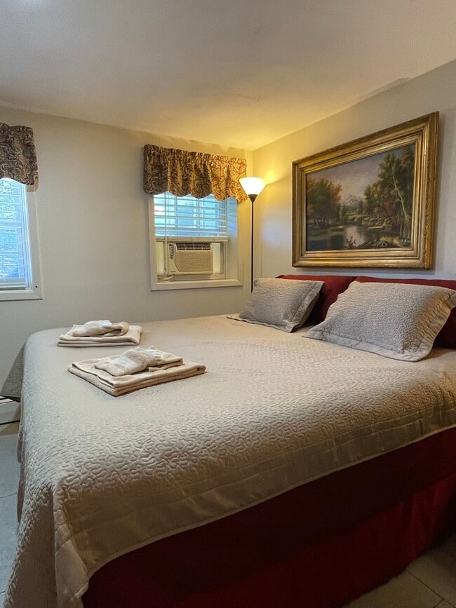 Bedroom - 6030 NY-23