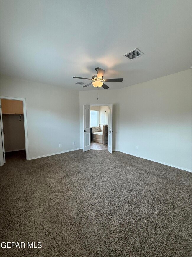 Building Photo - 1085 Summer Breeze Pl