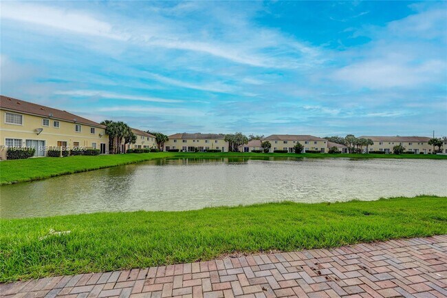 Building Photo - 3258 NW 32nd Terrace