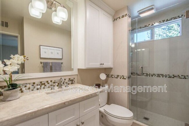 Building Photo - 5181 Via Calderon
