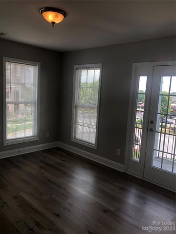 Building Photo - 105 Singleton Rd