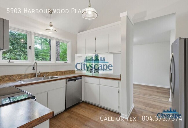 Building Photo - 5903 Harbourwood Pl