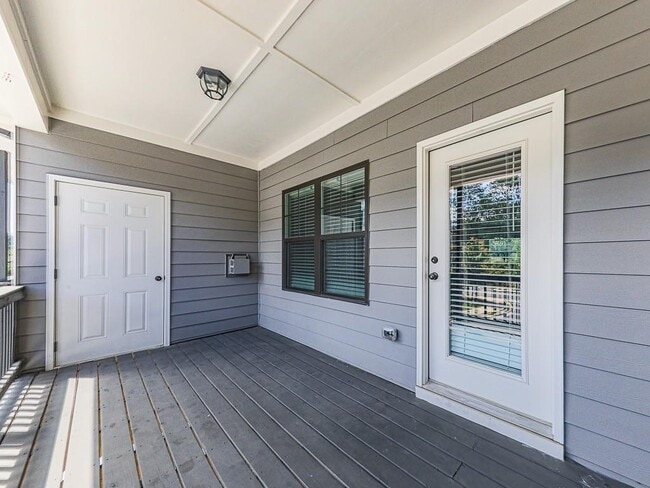 Building Photo - 419 Stovall Pl