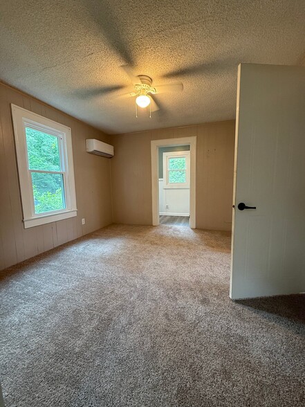 Building Photo - 20855 NC-73