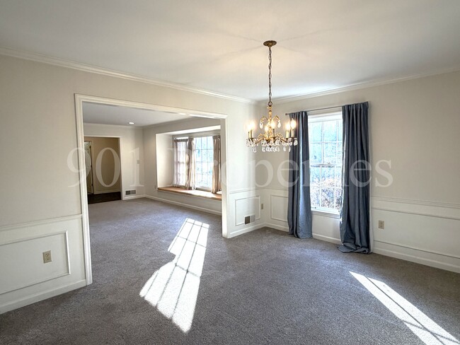 Building Photo - 7094 Corsica Dr