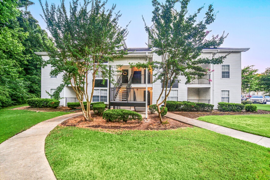 Primary Photo - The Landings at Houston Levee
