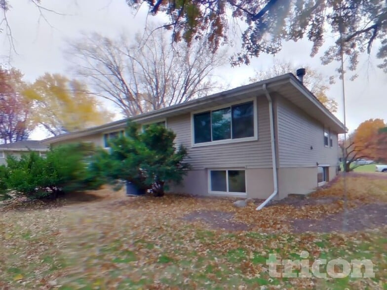 Building Photo - 3820 Union Terrace Ln N