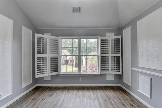 Building Photo - 2072 Fairport Way