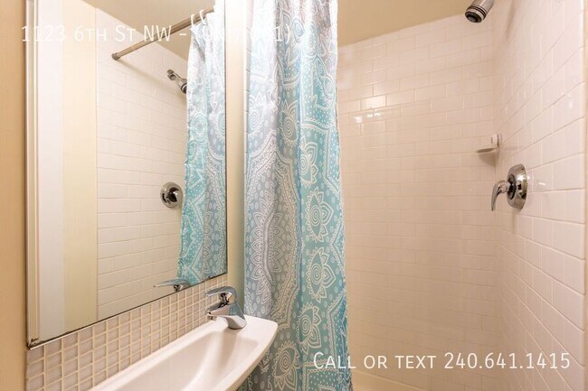 Building Photo - 1123 6th St NW