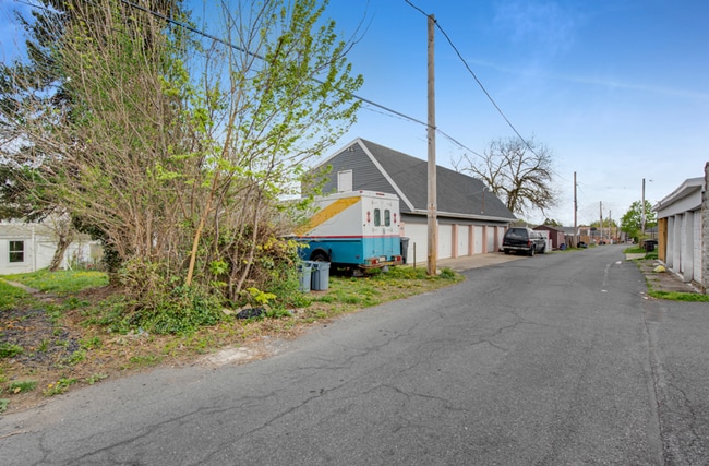 Building Photo - 276 W St Joseph St