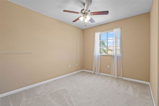 Building Photo - 20530 NW 12th Ct