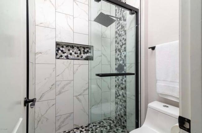 Building Photo - 2726 S Equestrian Dr