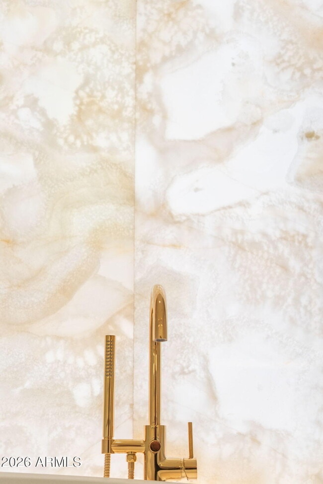 Building Photo - 6587 N Palmeraie Blvd