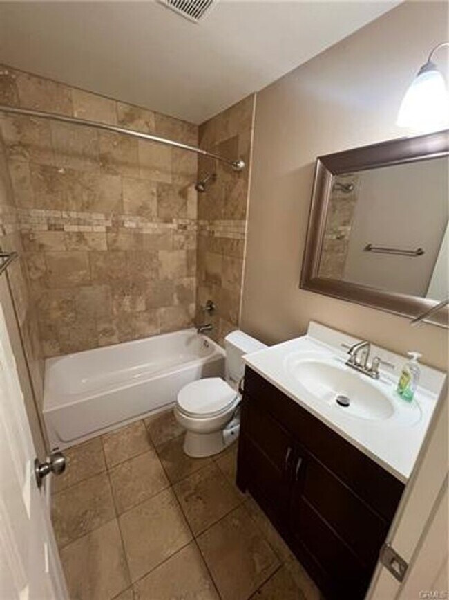 Building Photo - Stunning Pool Home in Menifee with Three-C...