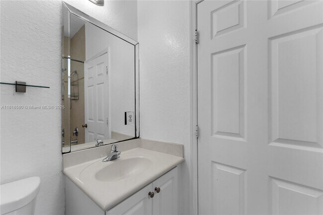 Building Photo - 15519 SW 182nd Ln