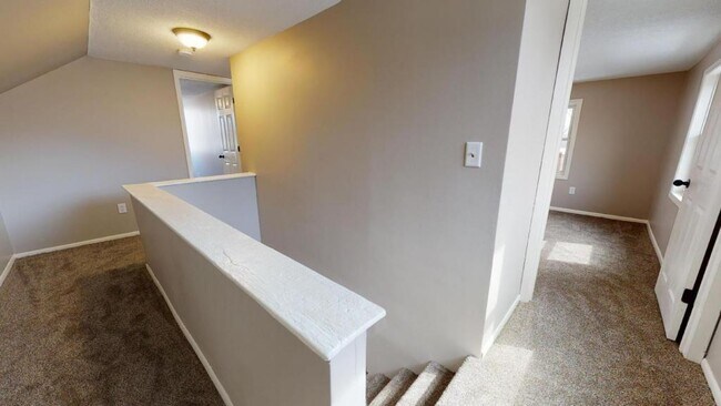 Building Photo - 11365 Stinson Ave