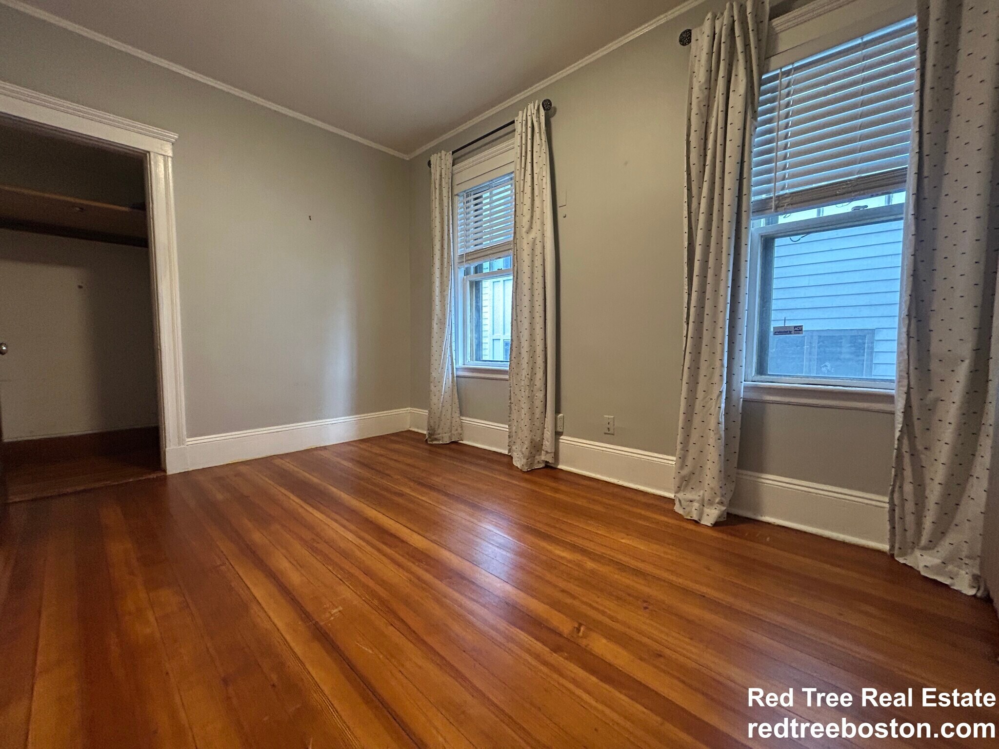 Building Photo - 32 Iffley Rd