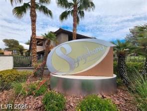 Building Photo - 2606 S Durango Dr