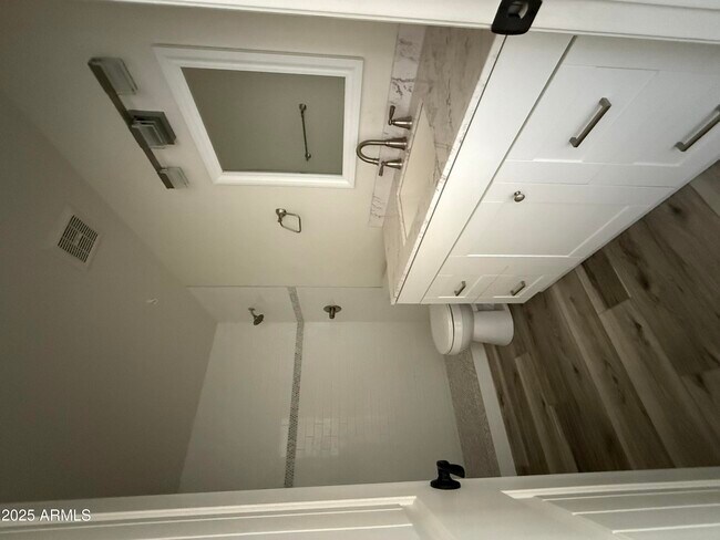 Building Photo - 13423 E Boston St