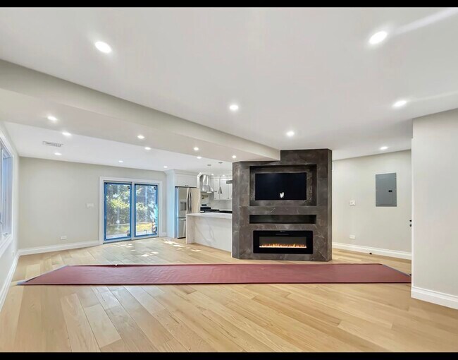 Primary Photo - 259 Kneeland Ave
