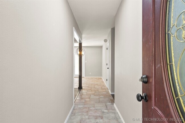 Building Photo - 11401 S 98th E Ave