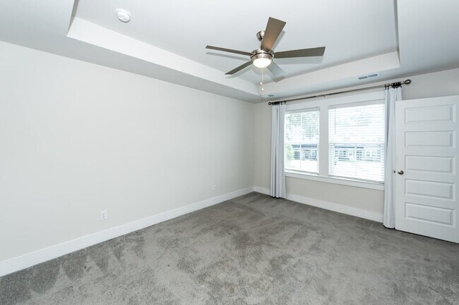 Building Photo - 7722 Park Gate Dr