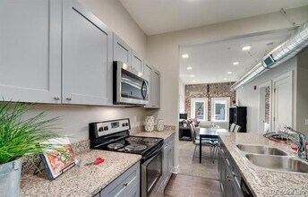 Building Photo - 300 S Logan St