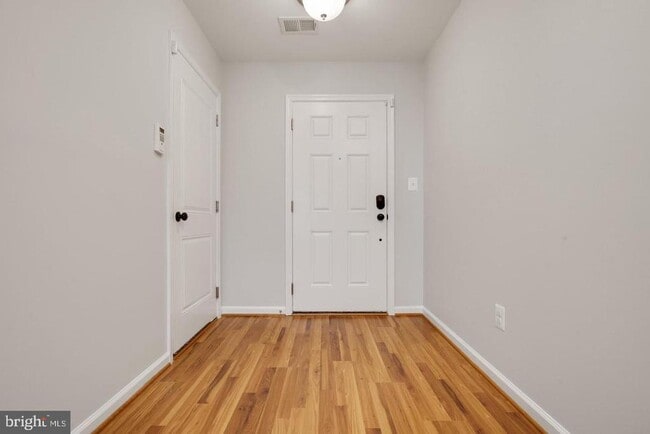 Building Photo - 13250 Shawnee Ln