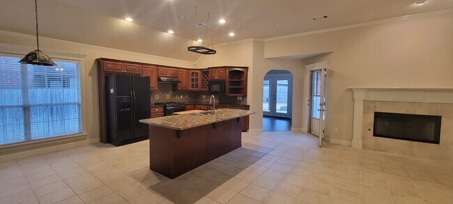 Building Photo - 1 Level Union School 3/2/2 w/ office and bonus room.