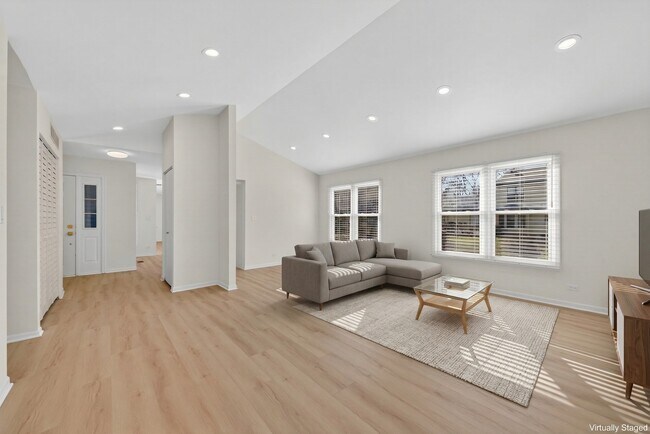 Building Photo - 2301 Providence Ct