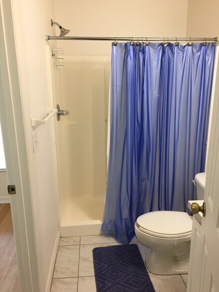 Building Photo - 3321 India Palm Dr