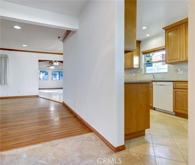 Building Photo - 28733 Enrose Ave