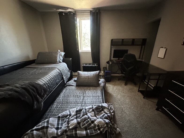 Building Photo - 950 Northern Way