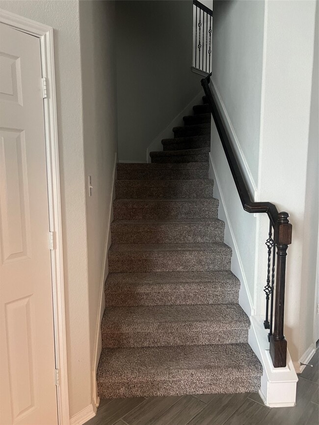 Building Photo - 12662 Barclay Ter Dr