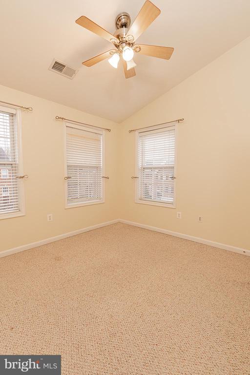 Building Photo - 13638 Cedar Run Ln