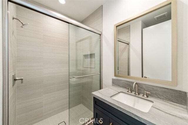 Building Photo - 228 Stage