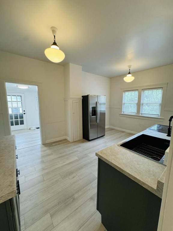 Building Photo - 821 1/2 N Ewing St