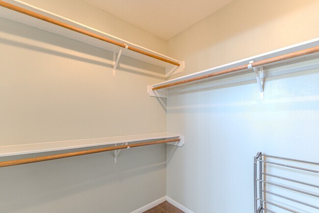 Building Photo - 13417 Bunker Hill Dr