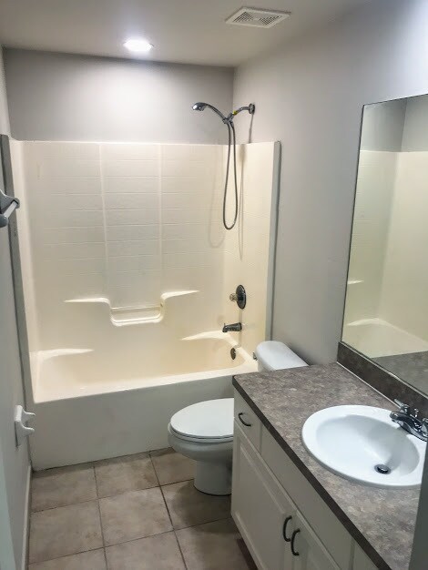 Building Photo - 714 Harold Ave S