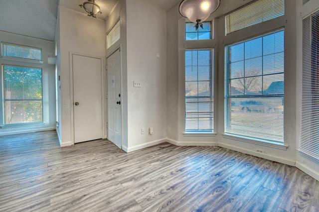 Building Photo - 807 Wind Brooke Dr