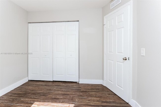 Building Photo - 4850 Andros Dr