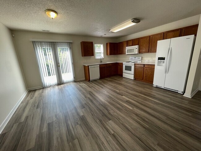 Building Photo - 6228 Sid Crane Dr