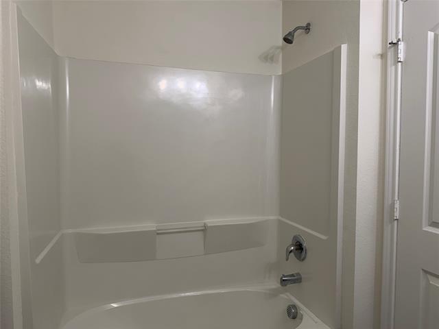 Building Photo - 2237 Diamond Dr