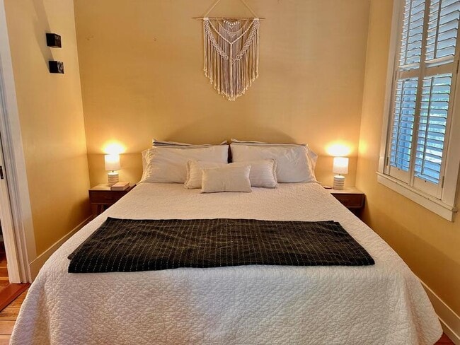 Building Photo - 212 Nevada St