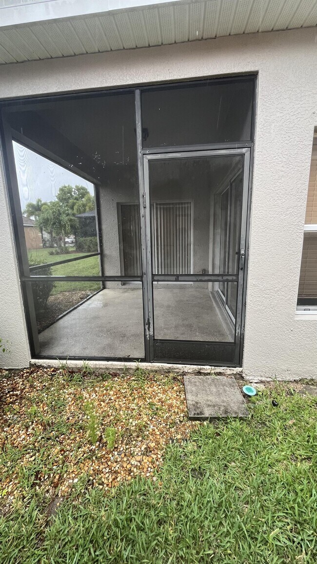 Building Photo - 9368 Via San Giovani St