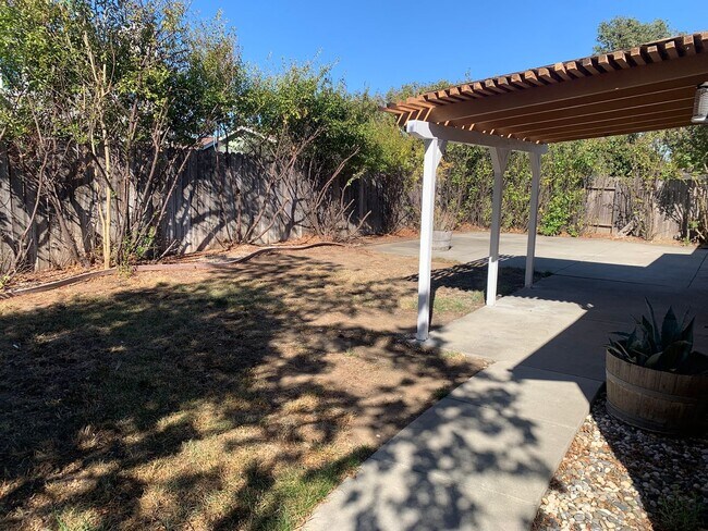 Building Photo - Upgraded Suisun City Home Available NOW!