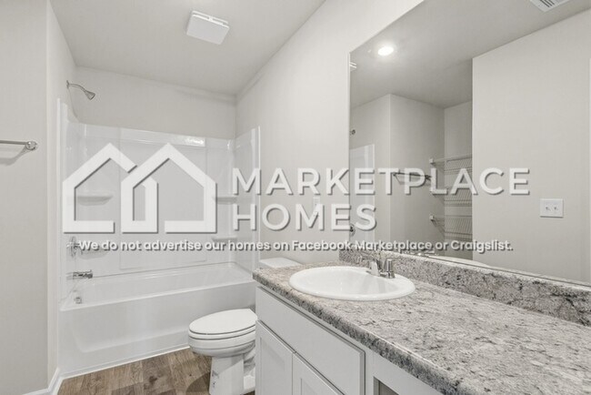 Building Photo - 10409 Patton Ln