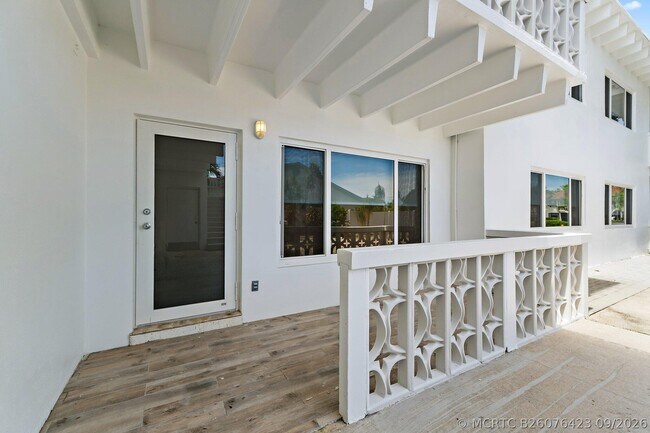 Building Photo - 624 Southwind Cir