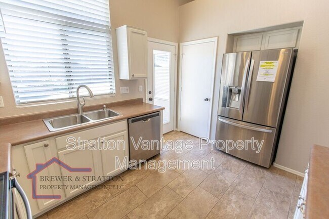 Building Photo - 3533 W Sousa Ct